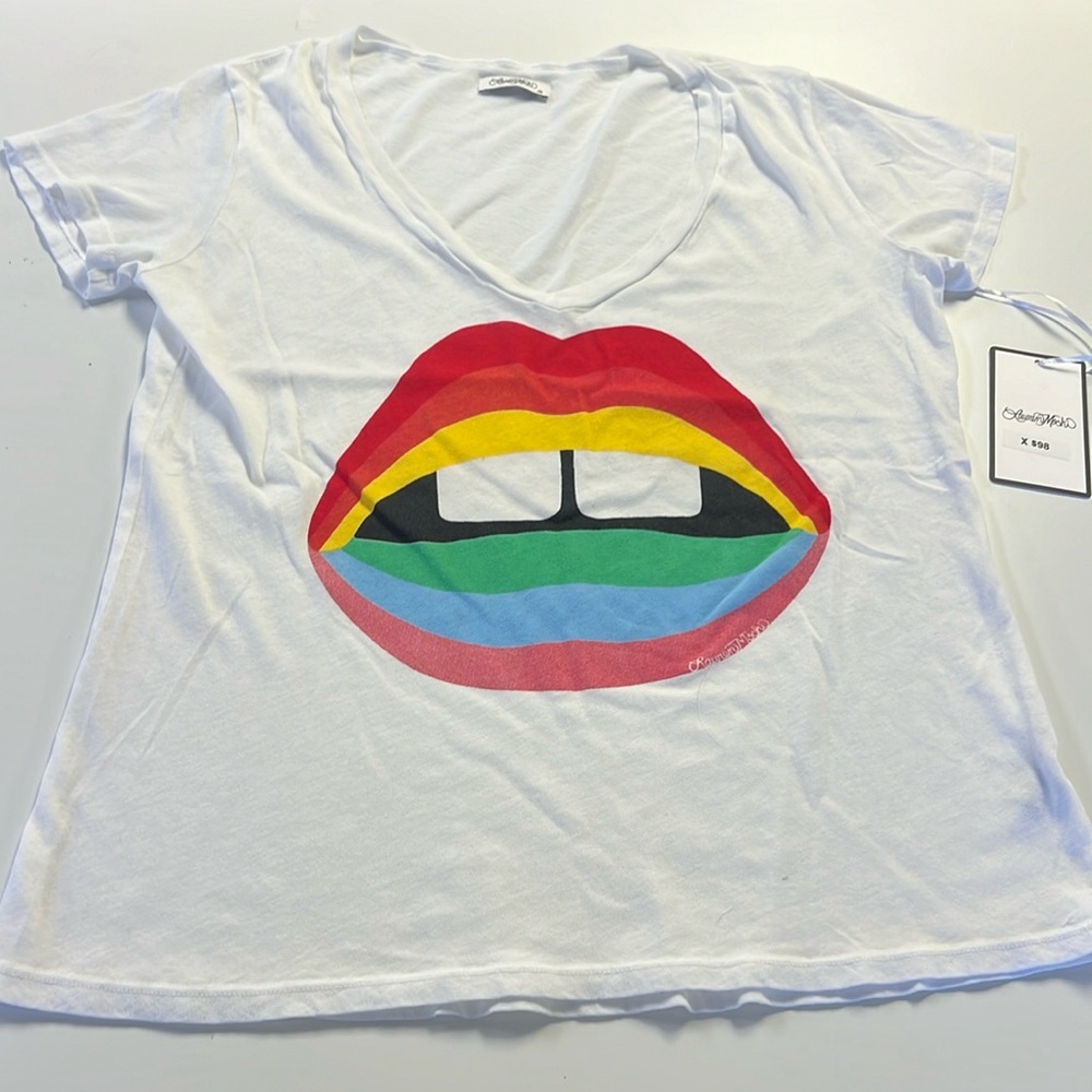 Lauren Moshi store exclusive Rainbow Gap Mouth VNeck Tshirt
